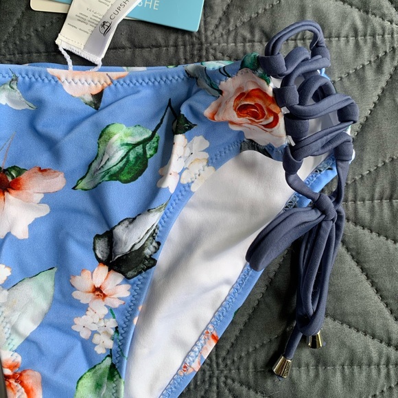 Cupshe pretty blue and floral bikini NWT - Picture 5 of 12